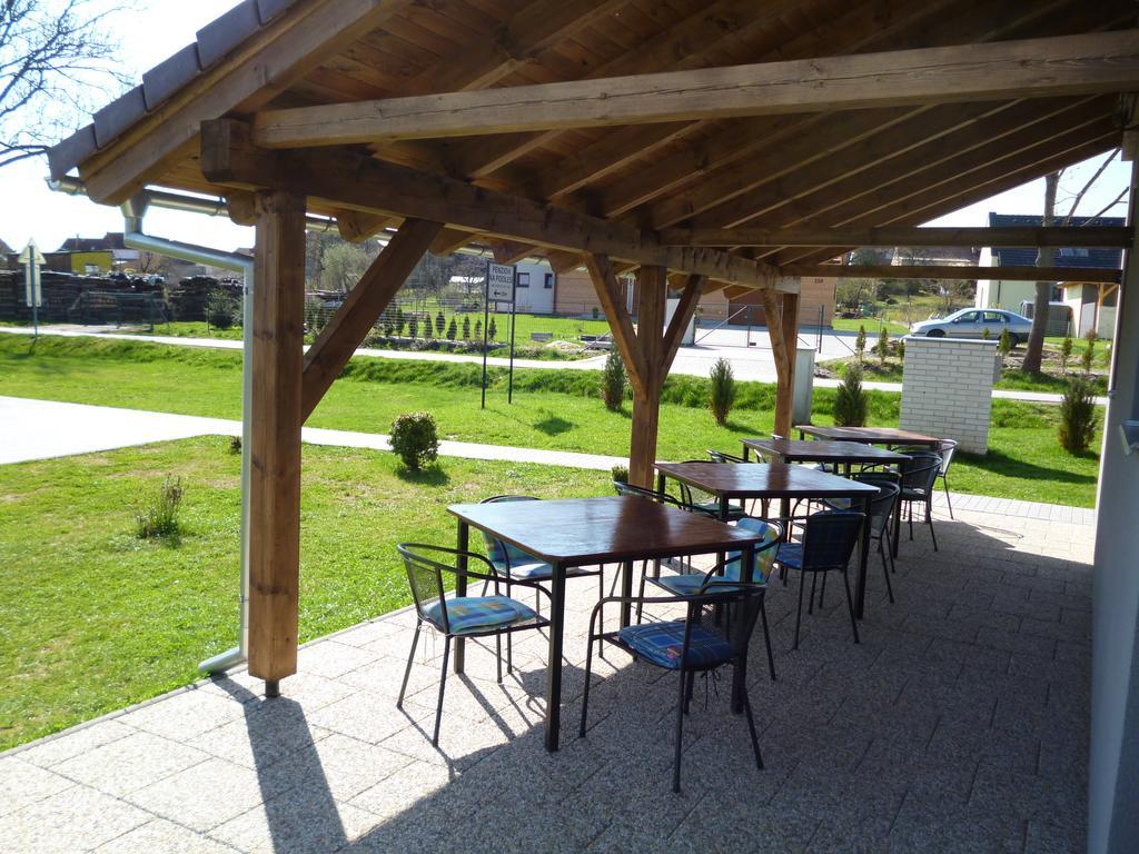 Penzion Na Podlesi Ve Zlate Korune Zlatá Koruna Zewnętrze zdjęcie