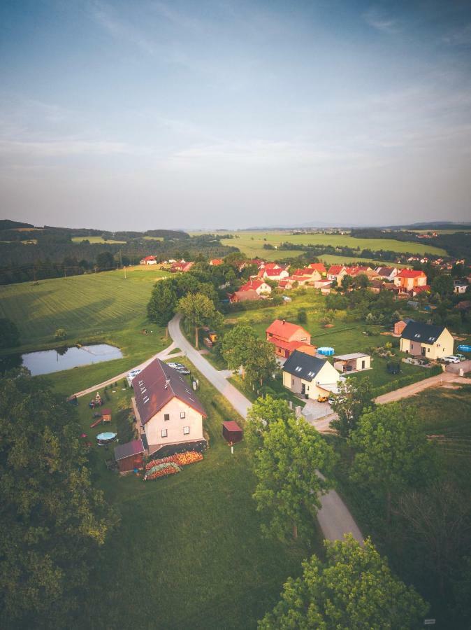 Penzion Na Podlesi Ve Zlate Korune Zlatá Koruna Zewnętrze zdjęcie